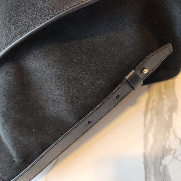 Michael Kors Black Tote Bag - Picture 4 of 13